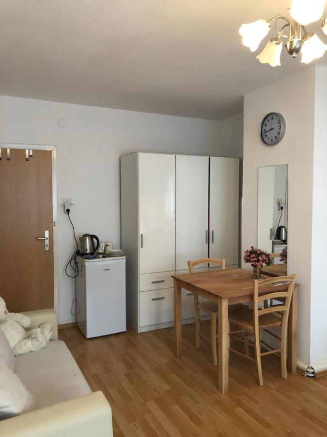 2 Privatzimmer , Dusche /Wc Nahe Koeln เฟรเชน ภายนอก รูปภาพ
